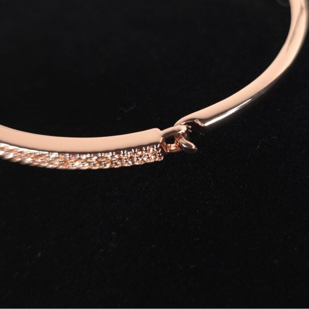 NWT COACH Signature Pave Bar C Charm Hinged Rosegold Bangle‎ Bracelet St. 91429 - Picture 7 of 9